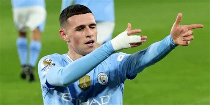 Discovering Ronnie Foden's Age and Journey
