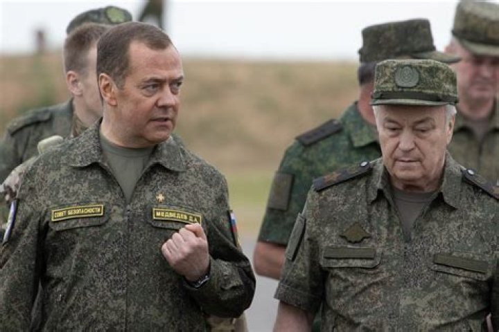 Dmitry Medvedev's Wealth: A Closer Look at His Net Worth
