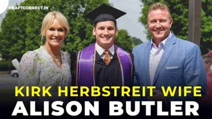 Kirk Herbstreit and His Beautiful Wife: A Closer Look at Their Life Through Photos