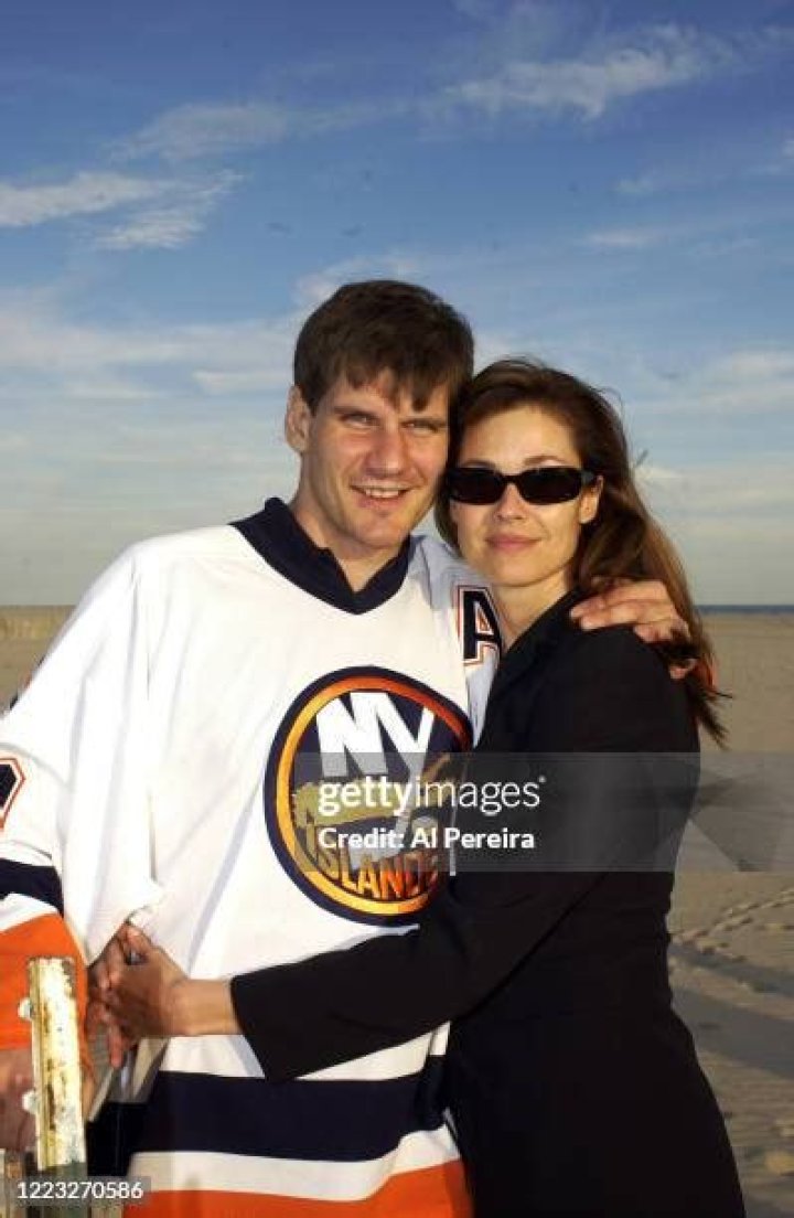 Legendary Hockey Star Alexei Yashin and His Relationship with Carol Alt
