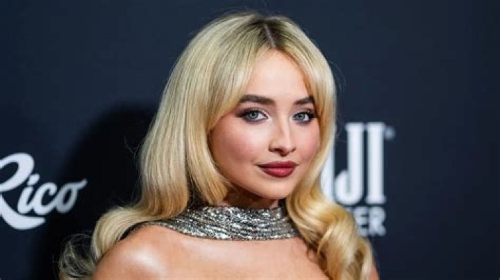 Sabrina Carpenter's Height and Weight: A Deep Dive into Her Physical Stats