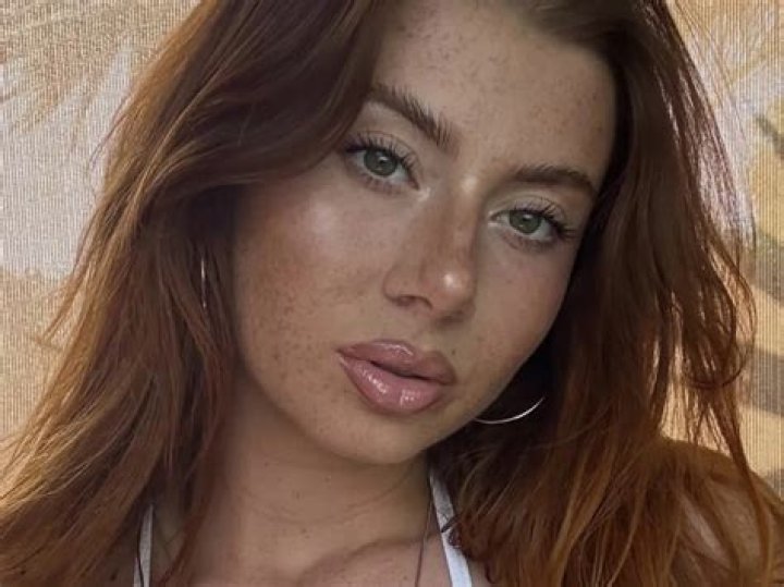 Unveiling Stella Luxx: The Enigmatic Star of the Adult Entertainment World