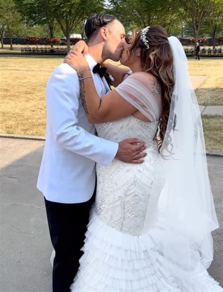 Unveiling the Relationship Status of Kelly Monaco: Is She Married?